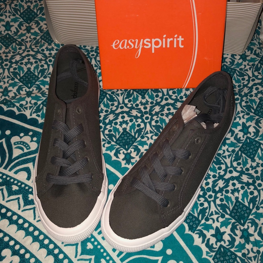 Easy spirit sneakers
